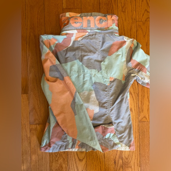 Bench lightweight jacket size small - Picture 12 of 16